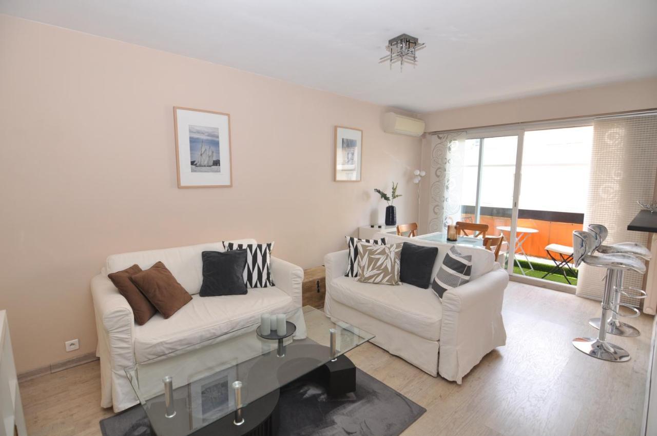 Cosy One-Bedroom Apartment -Stayinantibes- Le Cosy Bagian luar foto