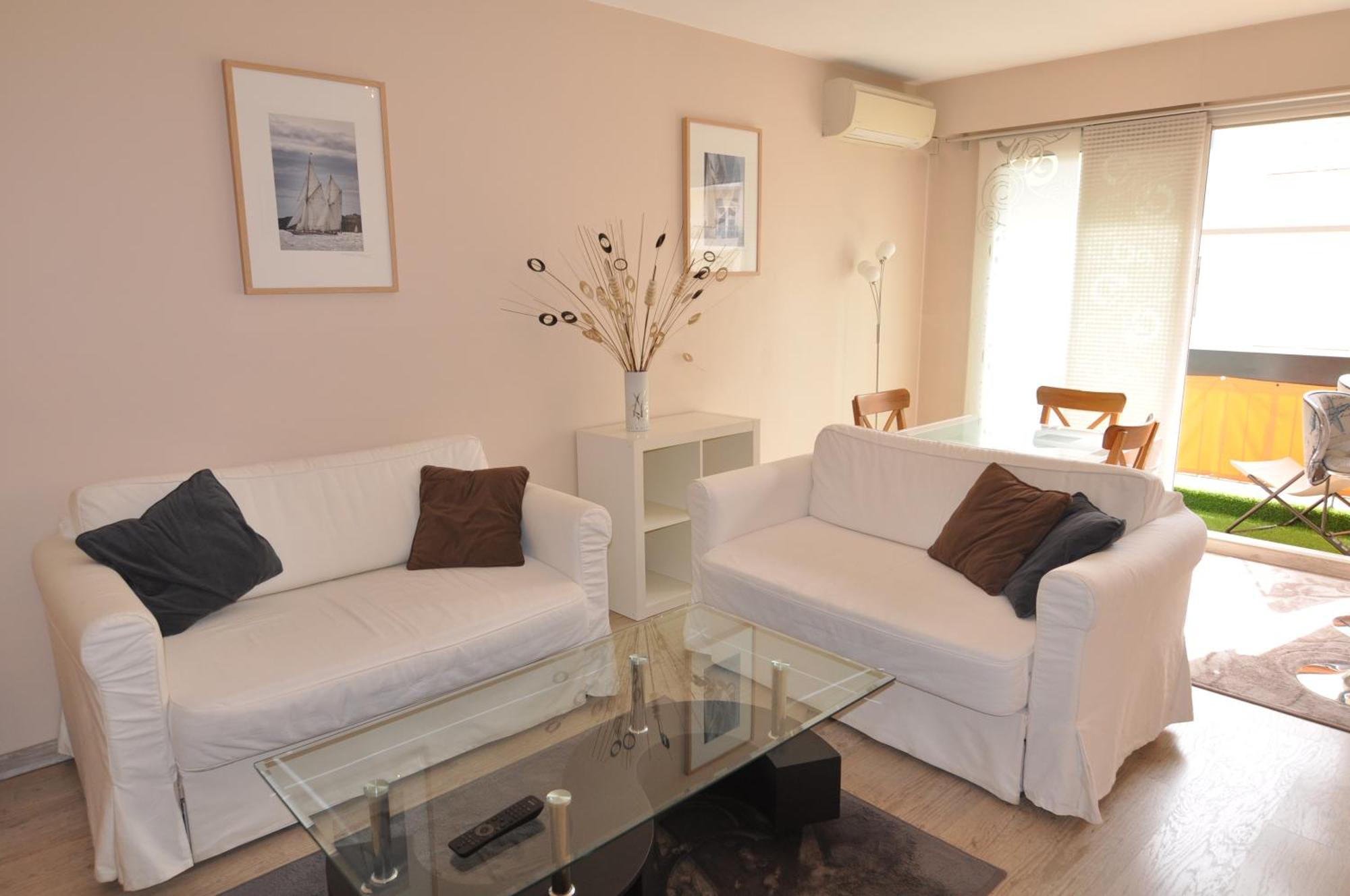 Cosy One-Bedroom Apartment -Stayinantibes- Le Cosy Bagian luar foto